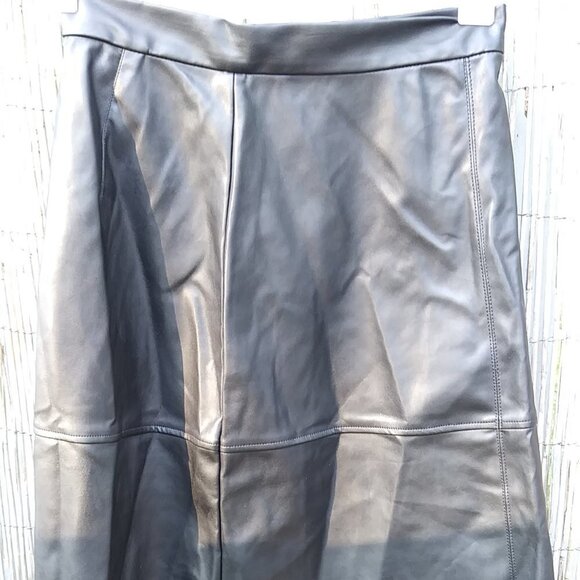 H&M Black Faux Leathern Pleather Skirt - Sz.8 - Picture 2 of 12